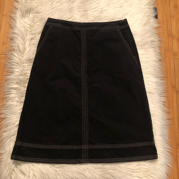 Boden Dresses & Skirts - Boden Corduroy Contrast Stiched Seam Pocket Black Mini Skirt, size 4R